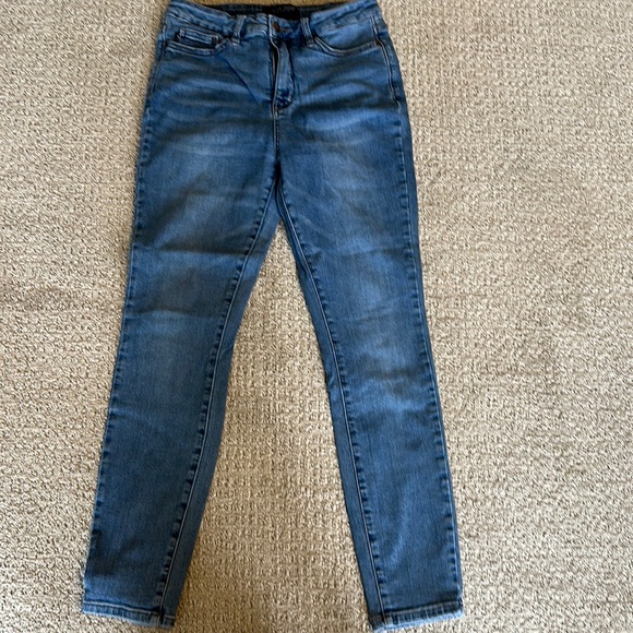Judy blue non distressed skinny jeans - Picture 1 of 3